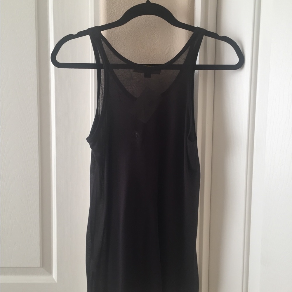 One Pocket Tank - Picture 2 of 5